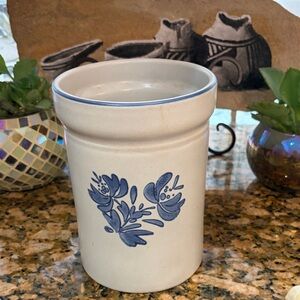 VINTAGE Pfaltzgraff cobalt like new Blue Floral Stoneware Vase
